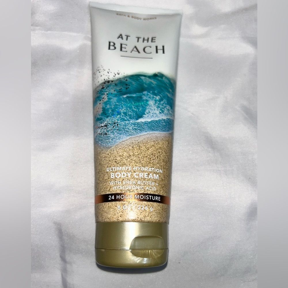 Bath & Body Work’s Ultimate Hydration Body Cream Moisturizer
